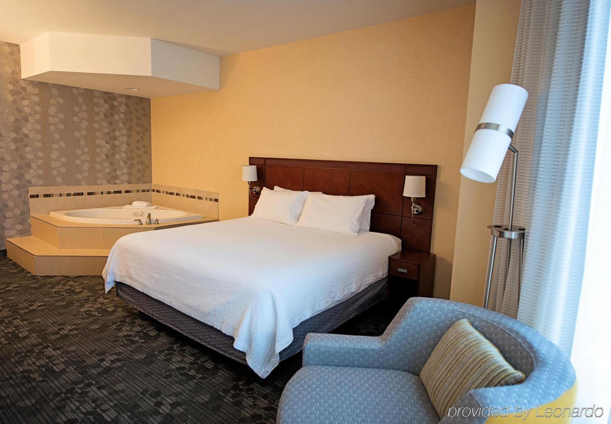 מלון Courtyard By Marriott Halifax Downtown מראה חיצוני תמונה